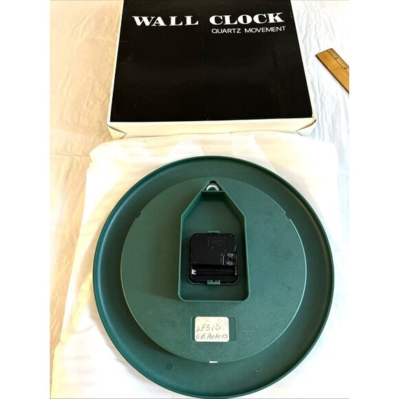 1995 Green Bay Packers Bulova Wall Clock NFL Football Round 11.5" Analog New Box - Picture 7 of 7